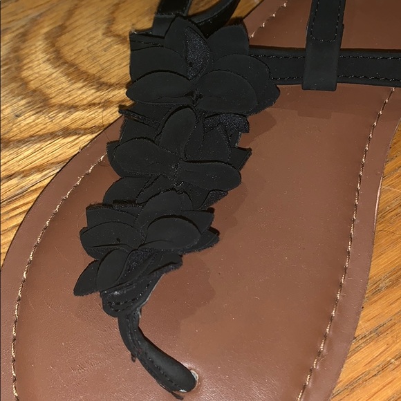 Sandals - Picture 3 of 3